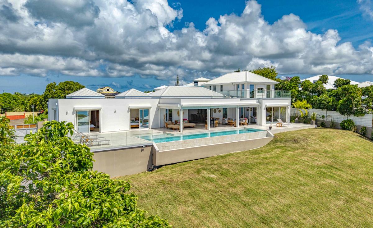 8.Location villa de luxe piscine vue mer Ste Anne Guadeloupe_Piscine vue mer.